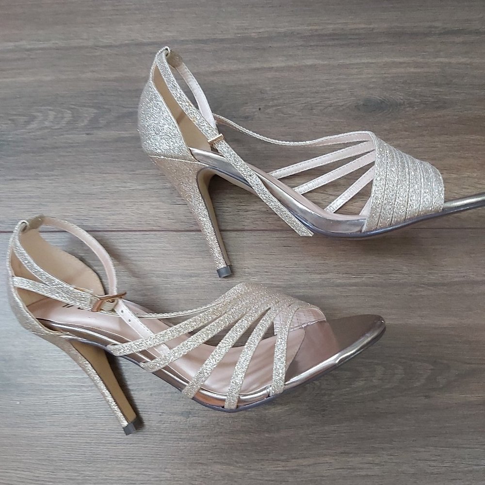 TAXI Women's Sparkling Glitter Heels